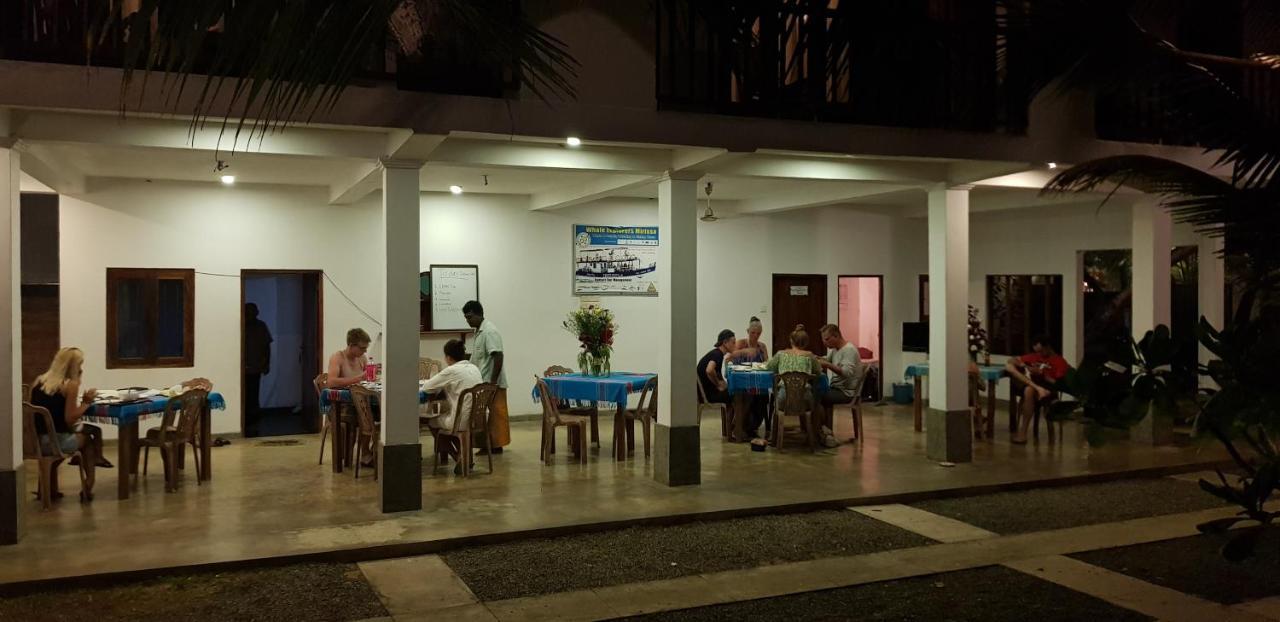 Rainbow Surf Beach Hotell Koggala Exteriör bild