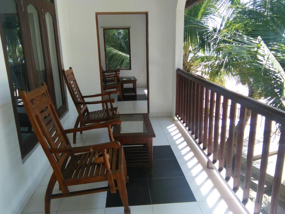 Rainbow Surf Beach Hotell Koggala Exteriör bild