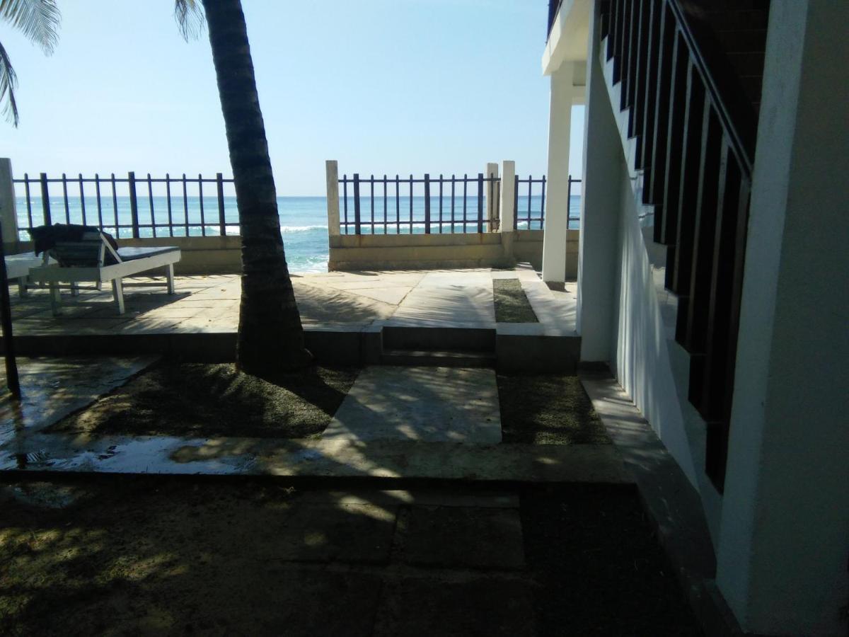 Rainbow Surf Beach Hotell Koggala Exteriör bild