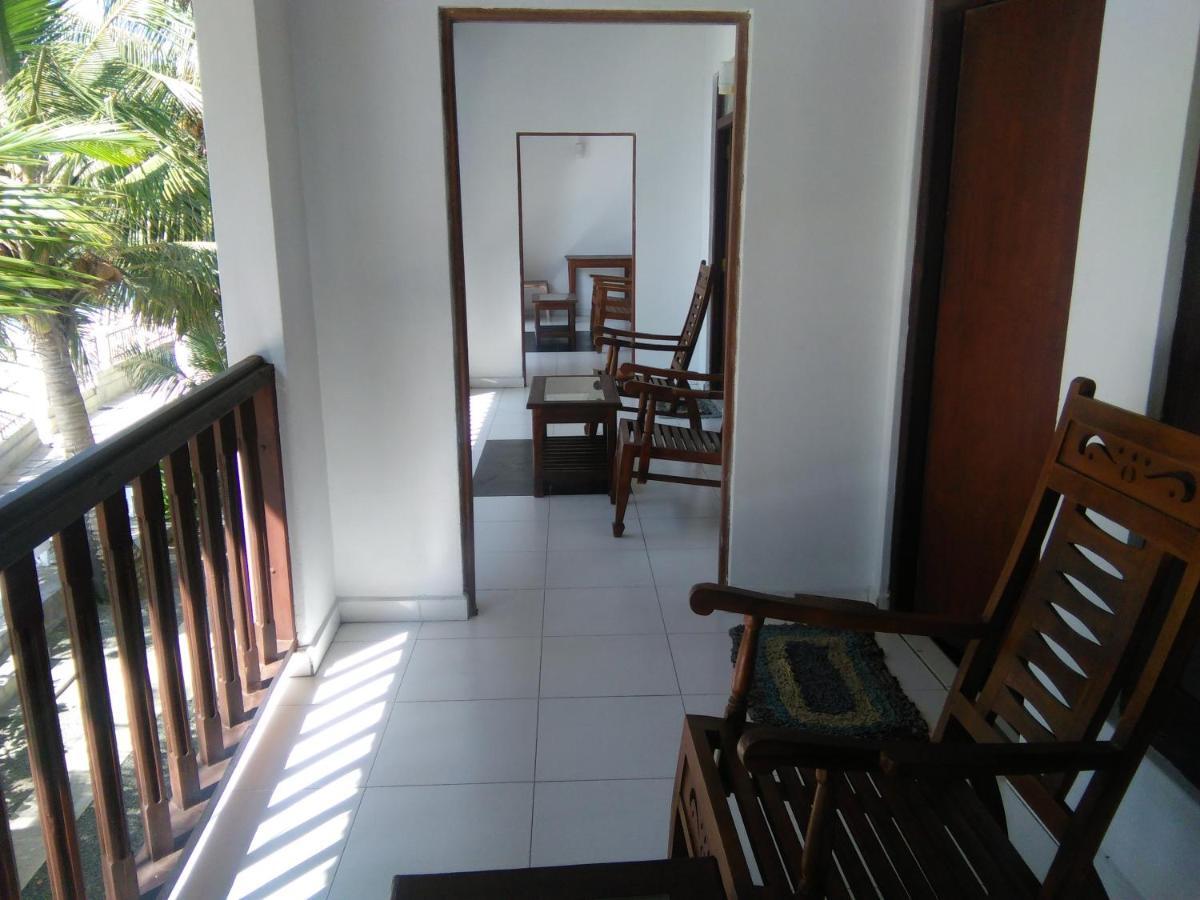 Rainbow Surf Beach Hotell Koggala Exteriör bild